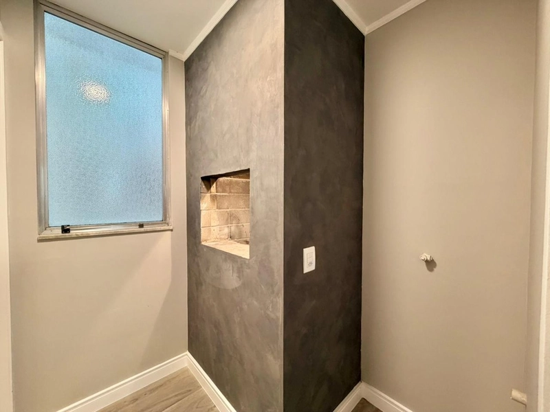 Apartamento de frente ao lado da Praça Flávio Boianoviski !!!: 9ª foto da galeria de imagens do imóvel