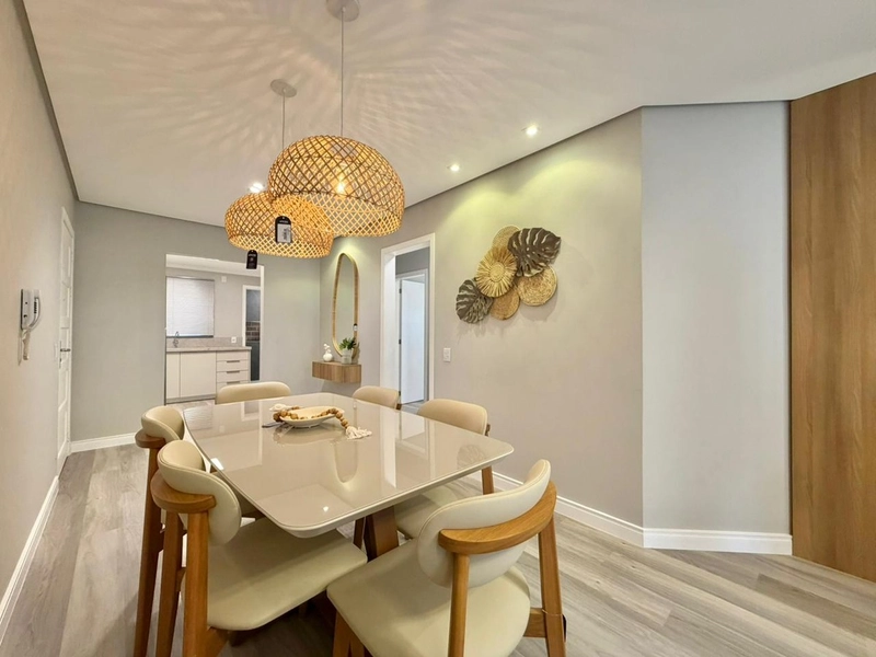 Apartamento de frente ao lado da Praça Flávio Boianoviski !!!: 28ª foto da galeria de imagens do imóvel