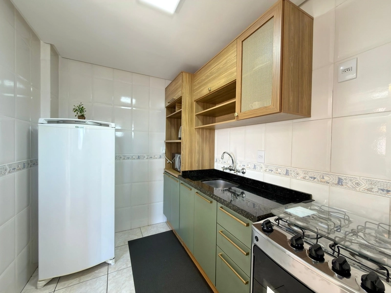APARTAMENTO LESTE/NORTE (VISTA MAR) À VENDA  NO CENTRO DE CAPÃO!: 2ª foto da galeria de imagens do imóvel
