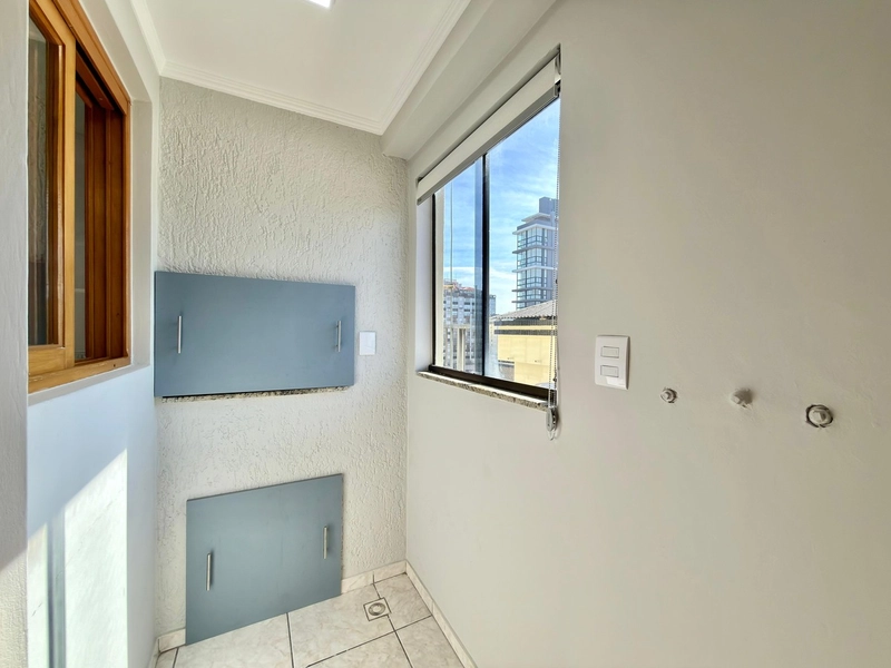APARTAMENTO LESTE/NORTE (VISTA MAR) À VENDA  NO CENTRO DE CAPÃO!: 3ª foto da galeria de imagens do imóvel