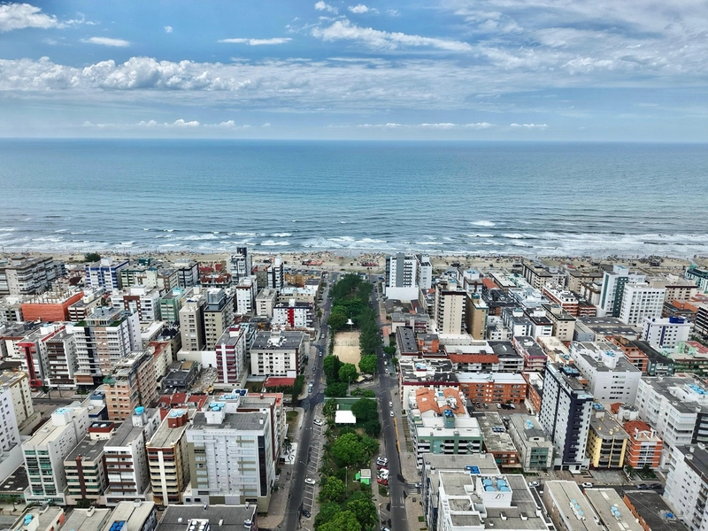 APARTAMENTO ESPAÇOSO,  ANDAR ALTO COM VISTA DO MAR.: 6ª foto da galeria de imagens do imóvel
