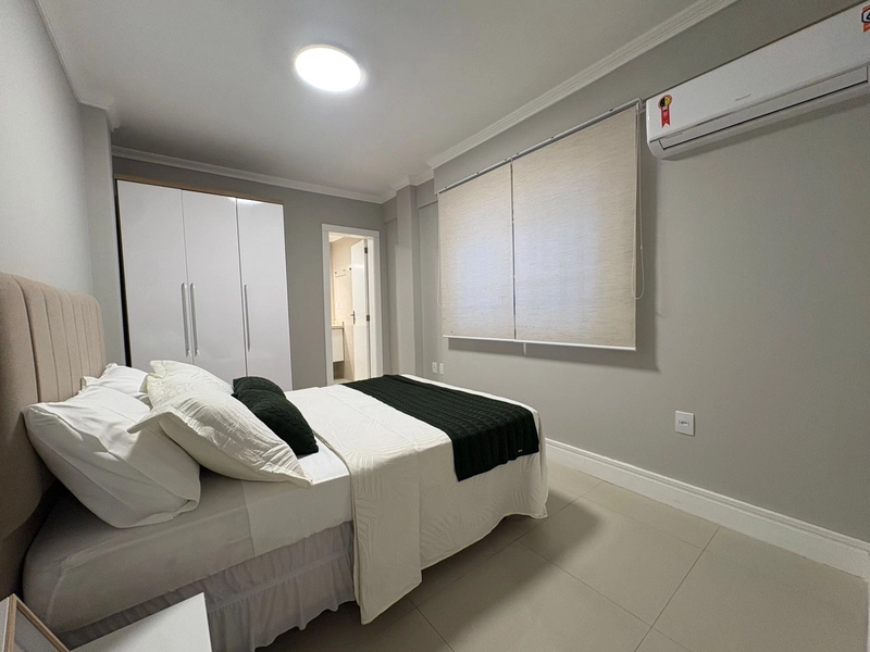 60X..NO CORAÇÃO DE CAPÃO! MOBILIADO E DECORADO, DE FRENTE COM SACADA,: 10ª foto da galeria de imagens do imóvel