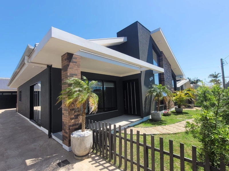Casa dos Sonhos em Atlântida! 3 suítes, mobiliada, com piscina!: 1ª foto da galeria de imagens do imóvel