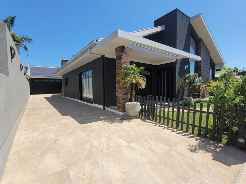 Casa dos Sonhos em Atlântida! 3 suítes, mobiliada, com piscina!: 3ª foto da galeria de imagens do imóvel