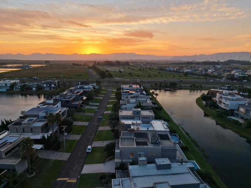 CONDOMÍNIO ENSEADA SOBRADO À VENDA BEIRA LAGO: 13ª foto da galeria de imagens do imóvel