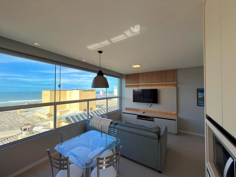 APARTAMENTO À VENDA COM VISTA INCRÍVEL PARA O MAR