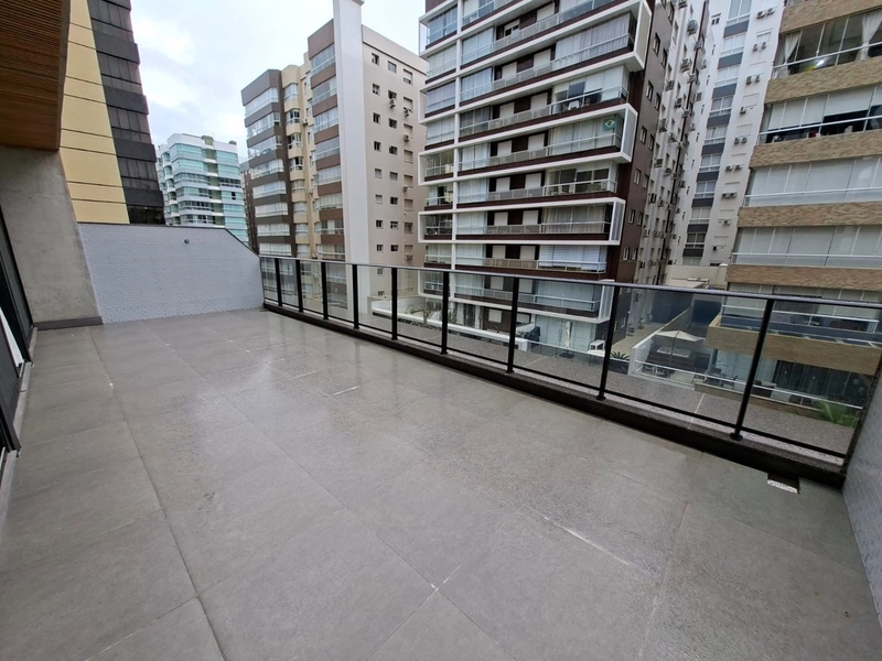 ALTO PADRÃO! RUA CHARMOSA! PRÉDIO IMPONENTE! APTO MOB. E DEC.! TERRAÇO