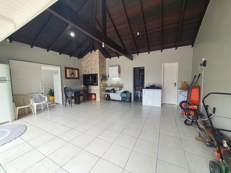 CASA ESPETACULAR TÉRREA, COM PISCINA, PÁTIO, BEM LOCALIZADA!: 33ª foto da galeria de imagens do imóvel