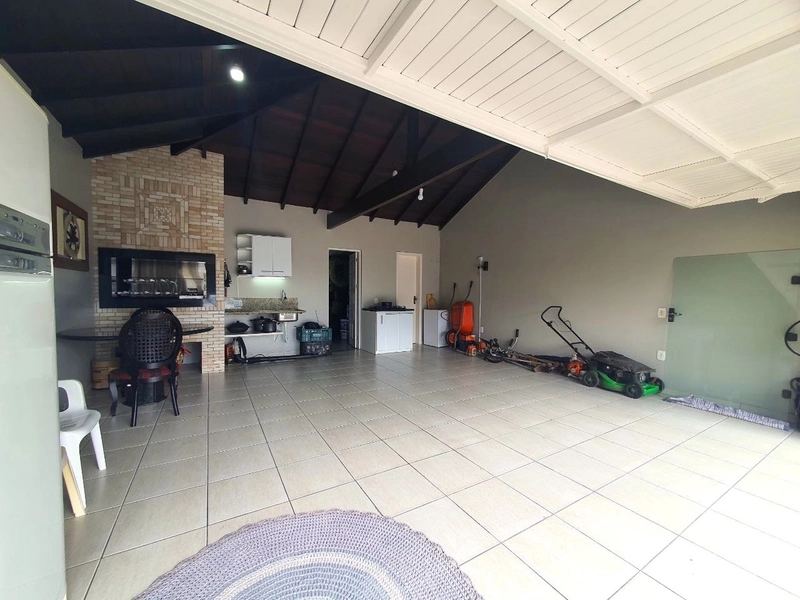 CASA ESPETACULAR TÉRREA, COM PISCINA, PÁTIO, BEM LOCALIZADA!: 37ª foto da galeria de imagens do imóvel