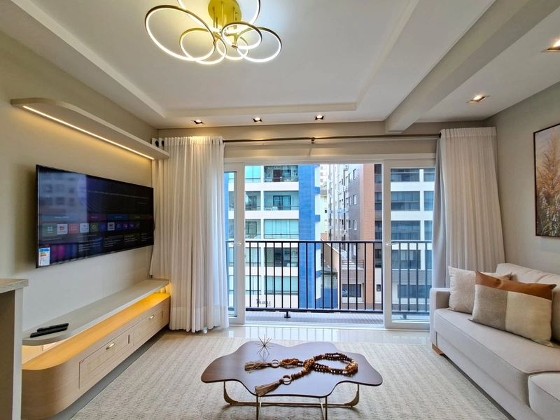 48X DIRETO! LINDO APTO DE FRENTE COM TERRAÇO, MOBILIADO E DECORADO!