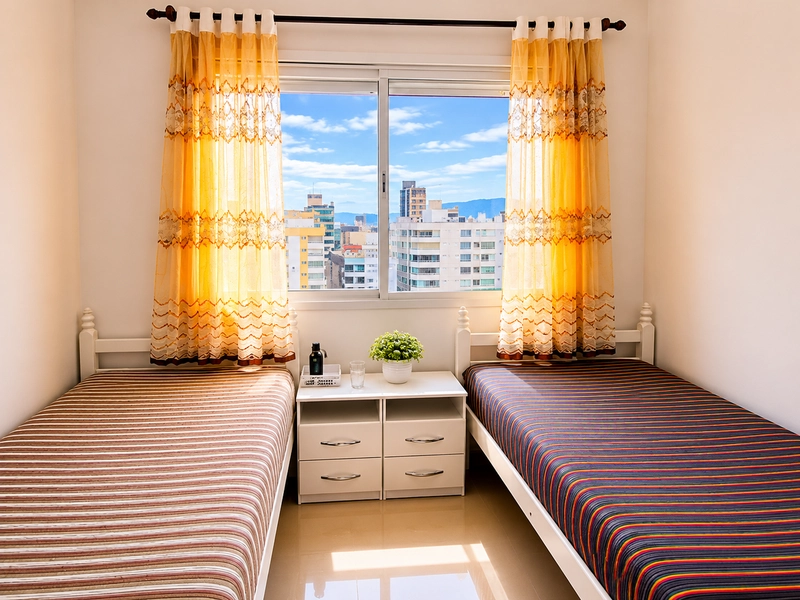 APARTAMENTO MOBILIADO COM VISTA E ÓTIMO CUSTO-BENEFÍCIO A UMA QUADRA D: 4ª foto da galeria de imagens do imóvel