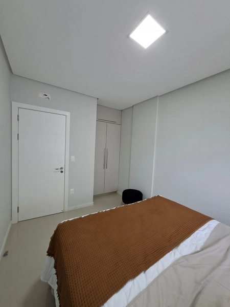 Amplo apartamento no centro da cidade, vista liberada: 21ª foto da galeria de imagens do imóvel