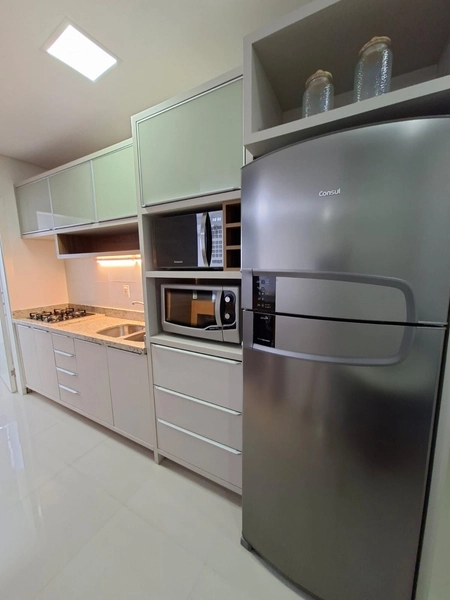 Amplo apartamento no centro da cidade, vista liberada: 15ª foto da galeria de imagens do imóvel