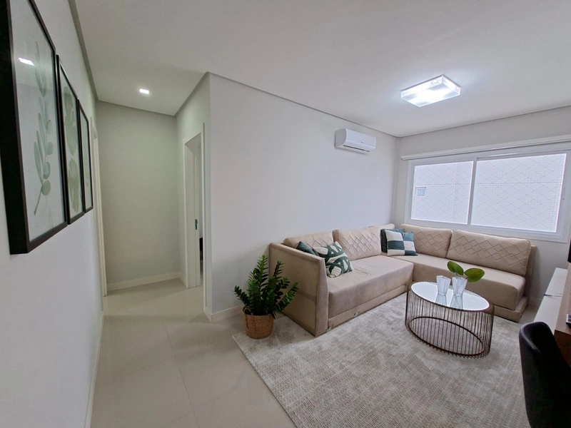 Amplo apartamento no centro da cidade, vista liberada: 8ª foto da galeria de imagens do imóvel