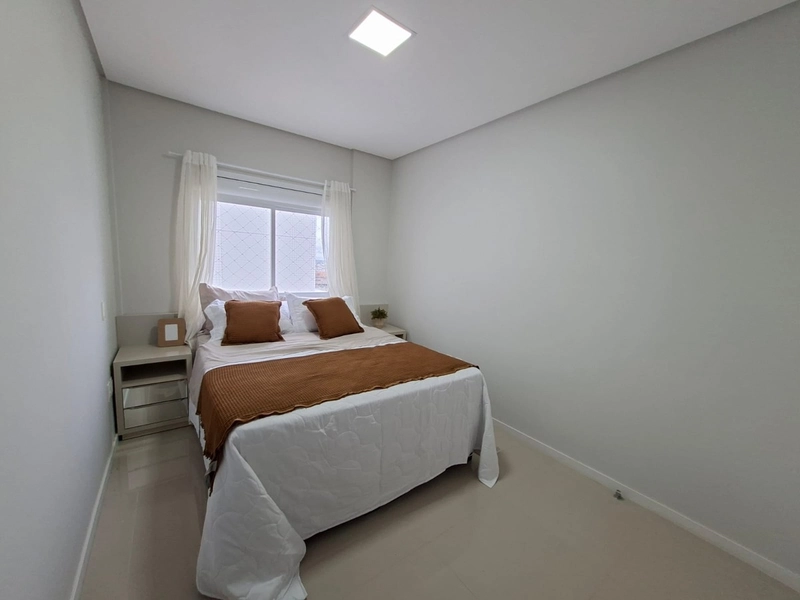 Amplo apartamento no centro da cidade, vista liberada: 22ª foto da galeria de imagens do imóvel