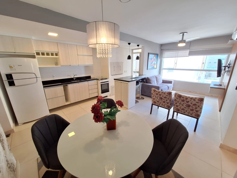 Amplo apartamento no Bairro Navegantes