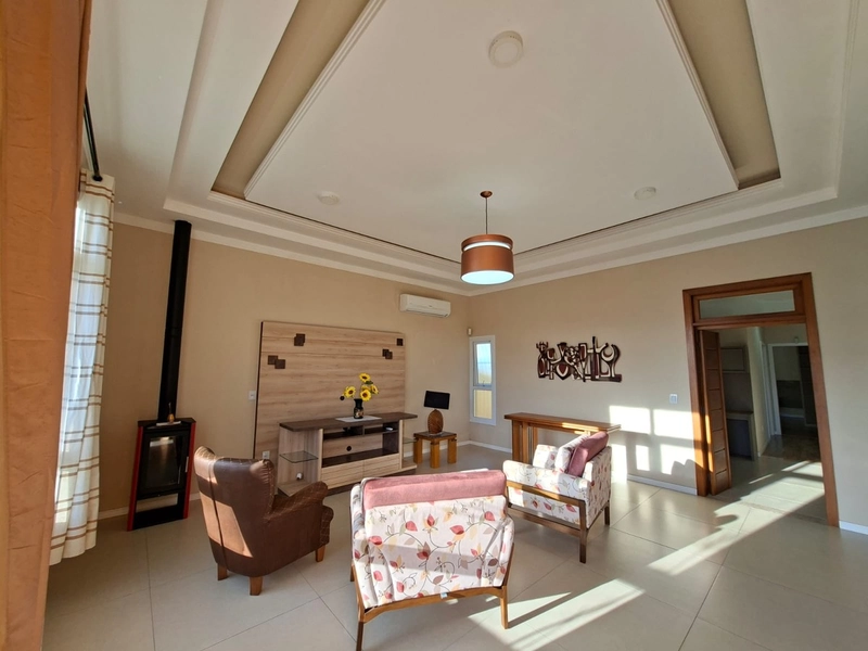 CASA TÉRREA EM ALVENARIA, TERRENO INTEIRO, CLIMATIZADA, ÁGUA QUENTE,: 10ª foto da galeria de imagens do imóvel