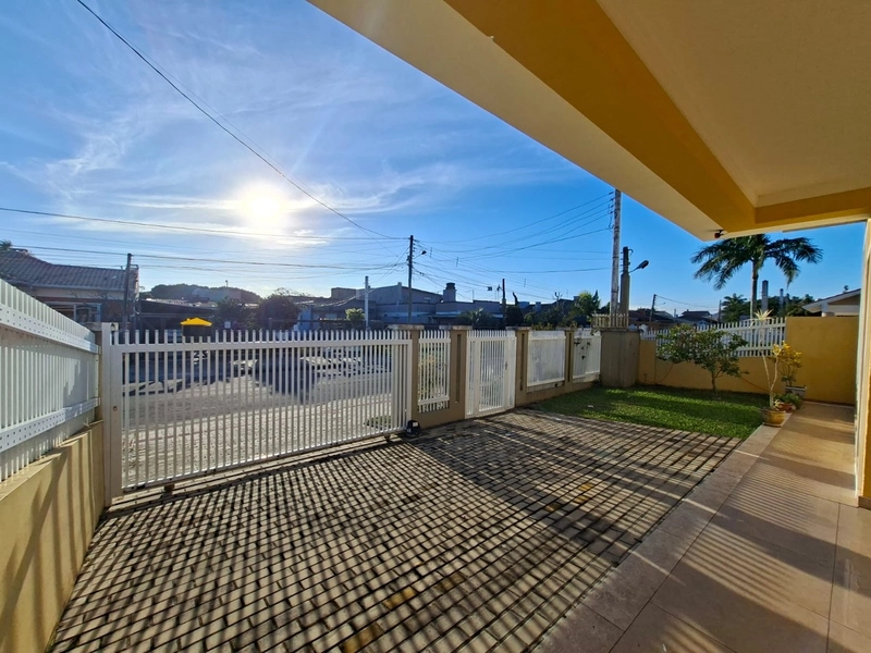CASA TÉRREA EM ALVENARIA, TERRENO INTEIRO, CLIMATIZADA, ÁGUA QUENTE,: 6ª foto da galeria de imagens do imóvel