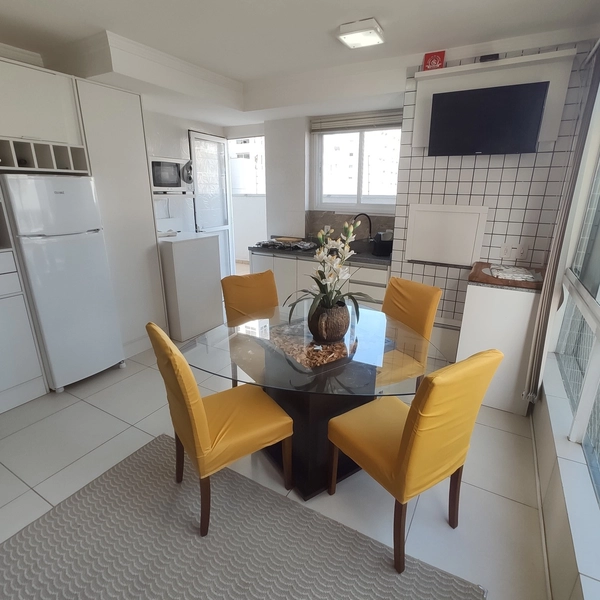 PRONTO PARA MORAR! MOBILIADO COM TERRAÇO AMPLO!