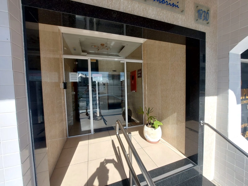 Apartamento no centro da cidade: 2ª foto da galeria de imagens do imóvel