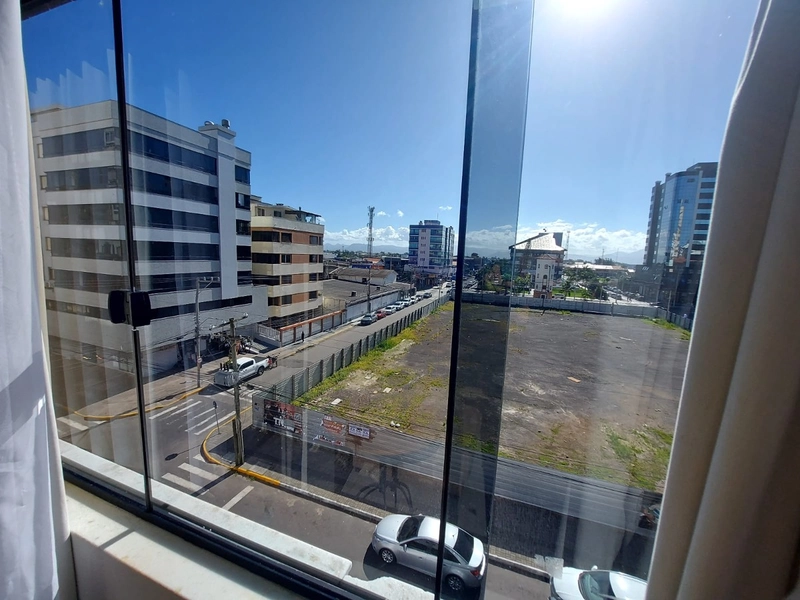 Apartamento no centro da cidade: 12ª foto da galeria de imagens do imóvel