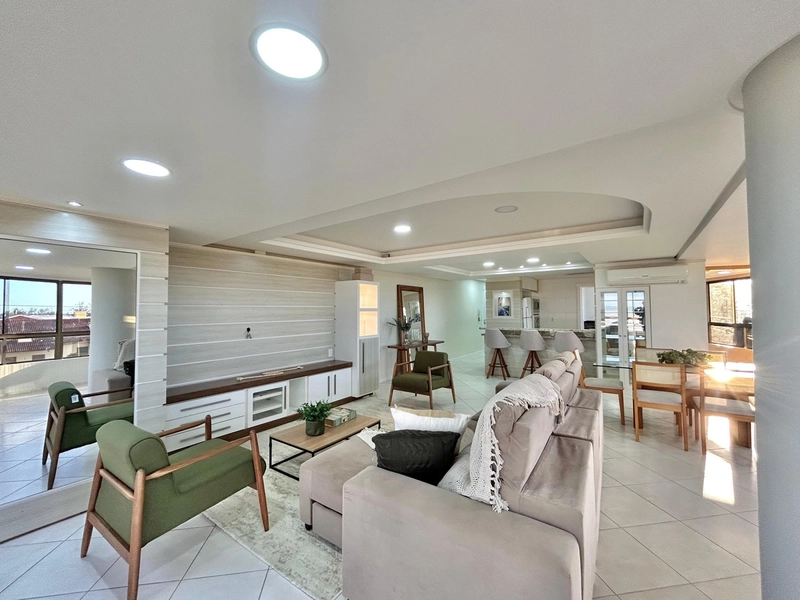 BEIRA MAR! AMPLO APARTAMENTO, 3 DORMITÓRIOS, SUÍTE! VEJA...: 9ª foto da galeria de imagens do imóvel