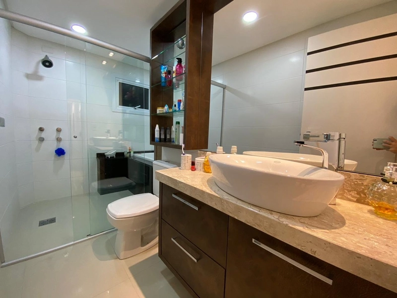APARTAMENTO ALTO PADRÃO COM 3 SUÍTES, VISTA PARA O MAR E BOX DUPLO: 6ª foto da galeria de imagens do imóvel