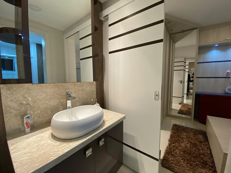 APARTAMENTO ALTO PADRÃO COM 3 SUÍTES, VISTA PARA O MAR E BOX DUPLO: 15ª foto da galeria de imagens do imóvel