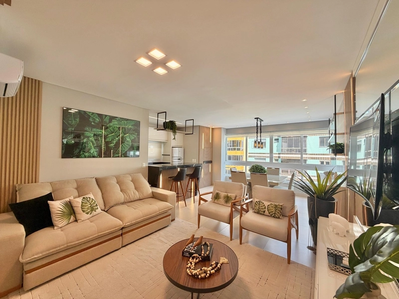 Mobiliado e Decorado na Av.Ararigboia junto a todos os recursos.: 2ª foto da galeria de imagens do imóvel