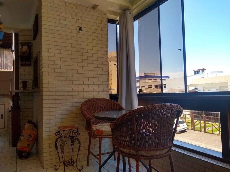 INVESTIR OU MORAR! JUNTO A PRAÇA BOIANOVISK, DE FRENTE, MOBILIADO!