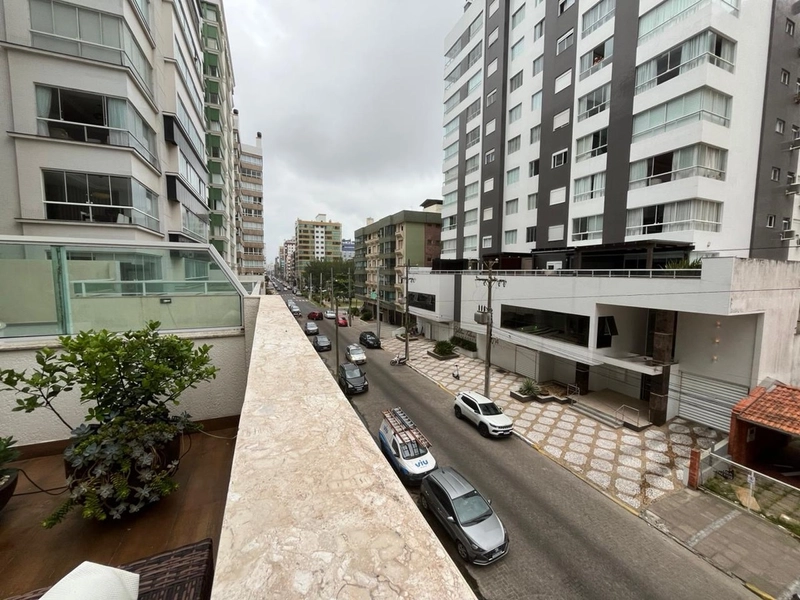 NAVEGANTES! 1 QUADRA DO MAR! JUNTO A PRAÇA BASSANI! APTO COM TERRAÇO: 4ª foto da galeria de imagens do imóvel