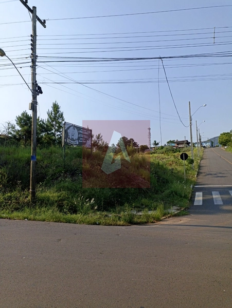 Terreno de esquina: 3ª foto da galeria de imagens do imóvel