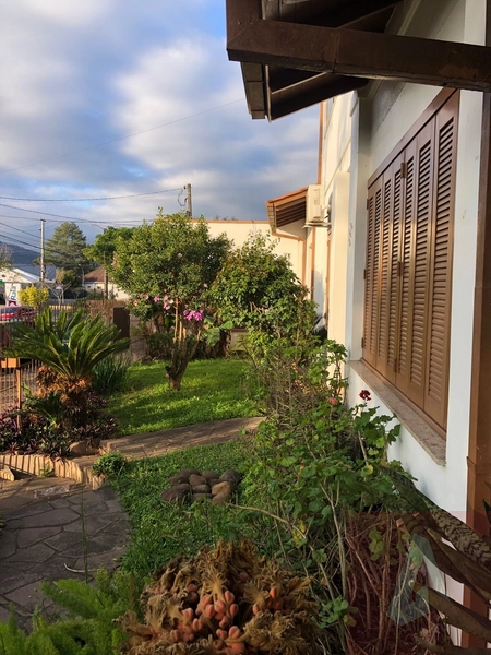 Casa á venda no centro de Sapiranga: 3ª foto da galeria de imagens do imóvel