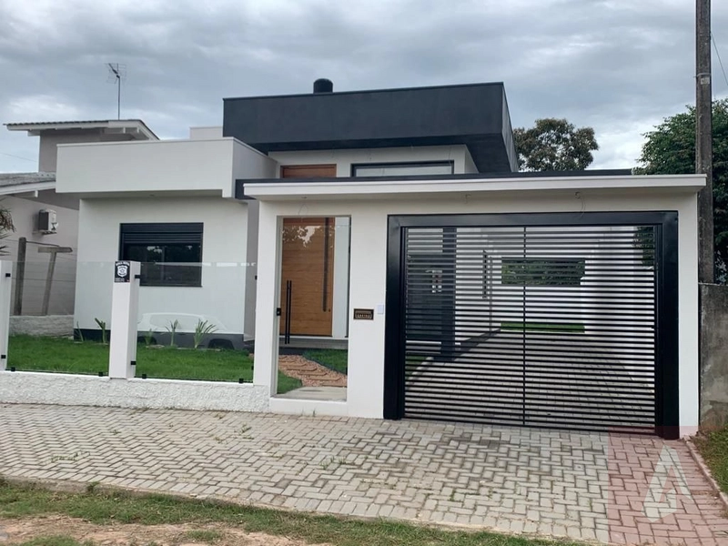 Belíssima casa à venda em Sapiranga: 2ª foto da galeria de imagens do imóvel