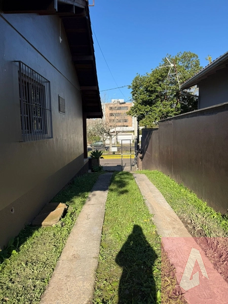 CASA COMERCIAL, COM OTIMA LOCALIZAÇÃO!: 6ª foto da galeria de imagens do imóvel