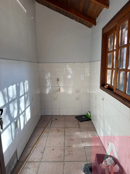CASA COMERCIAL, COM OTIMA LOCALIZAÇÃO!: 12ª foto da galeria de imagens do imóvel