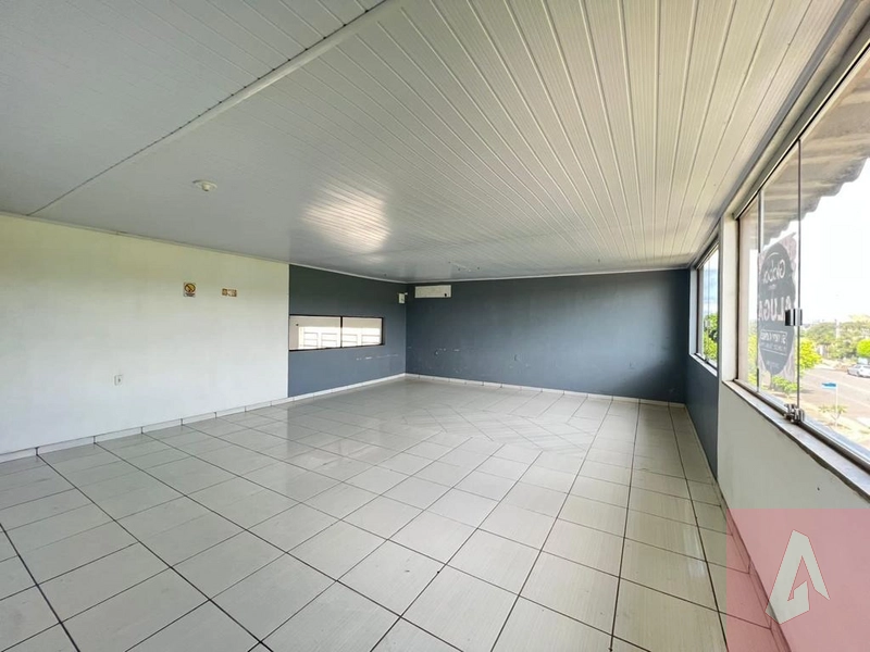 Prédio comercial em ótimo estado: 12ª foto da galeria de imagens do imóvel