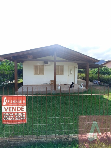 Casa em Araricá: 2ª foto da galeria de imagens do imóvel