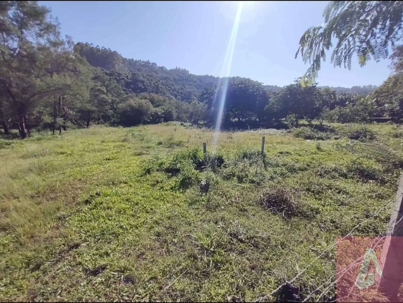 Chácara de 10.000m² com escritura: 1ª foto da galeria de imagens do imóvel