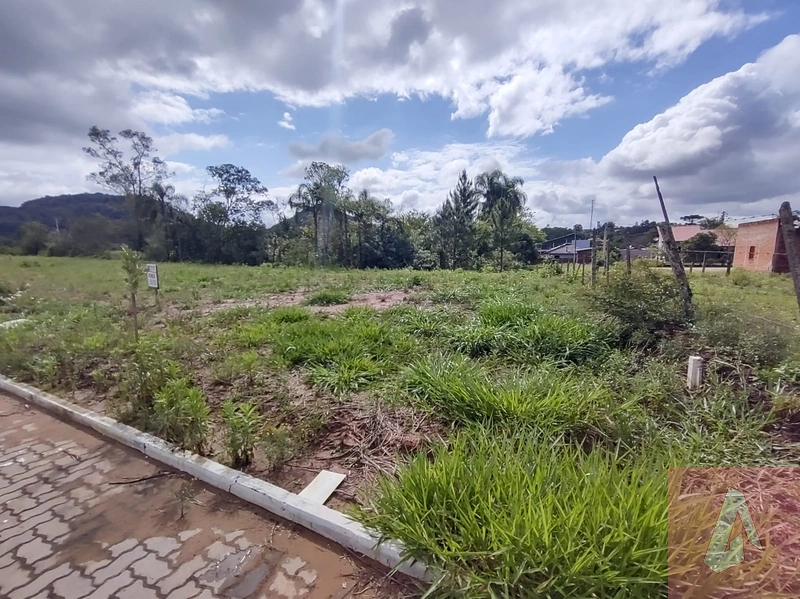 Terrenos: 3ª foto da galeria de imagens do imóvel
