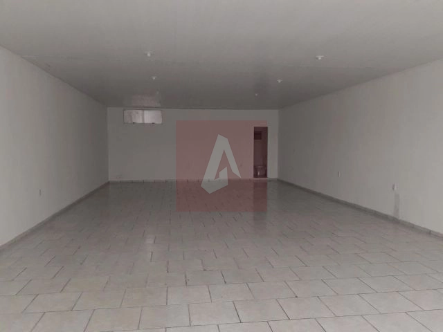 Ótima sala Comercial com 100m2, contendo 01 banheiro.: 2ª foto da galeria de imagens do imóvel