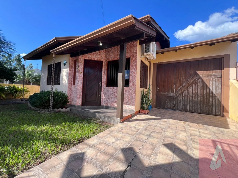Casa à venda em Sapiranga: 1ª foto da galeria de imagens do imóvel