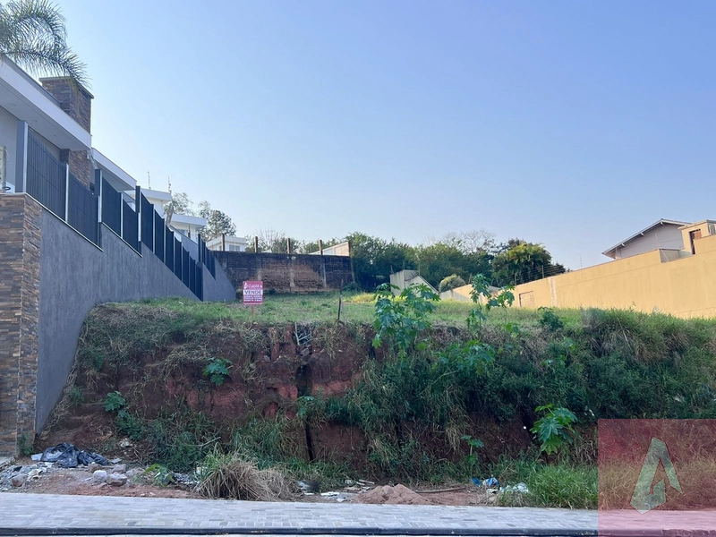 Ótimo terreno à venda.: 1ª foto da galeria de imagens do imóvel