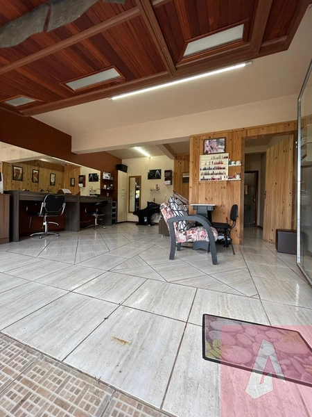 Casa no Bairro Oeste: 8ª foto da galeria de imagens do imóvel