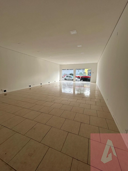 SALA COMERCIAL NO CENTRO DE SAPIRANGA: 2ª foto da galeria de imagens do imóvel