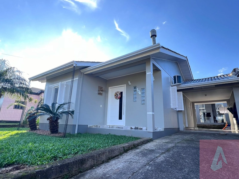 Casa à venda em Sapiranga: 1ª foto da galeria de imagens do imóvel