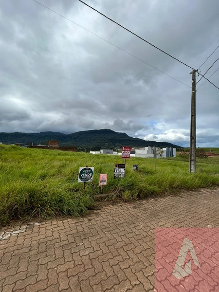 TERRENO NO BAIRRO SÃO JACÓ: 1ª foto da galeria de imagens do imóvel
