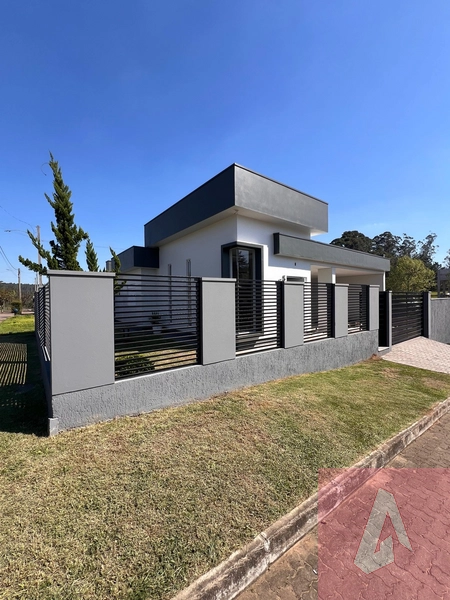 Casa à venda em Araricá: 1ª foto da galeria de imagens do imóvel