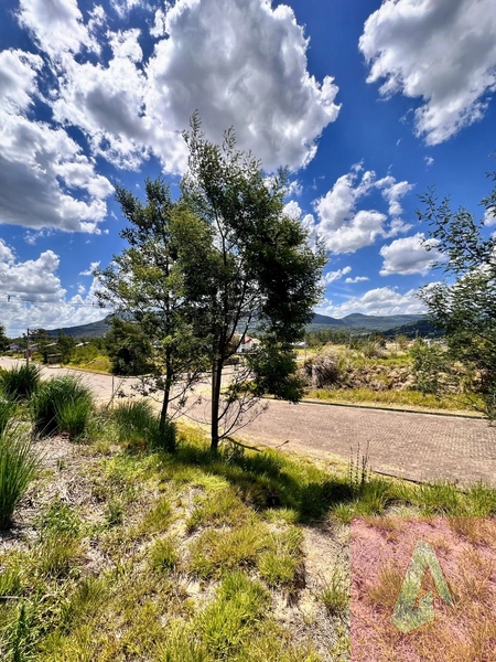 Terreno de esquina à venda em Araricá: 5ª foto da galeria de imagens do imóvel