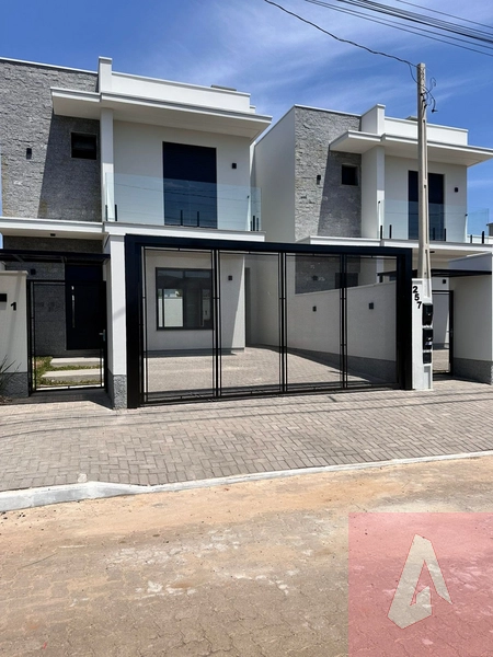 Sobrado à venda em Araricá: 1ª foto da galeria de imagens do imóvel